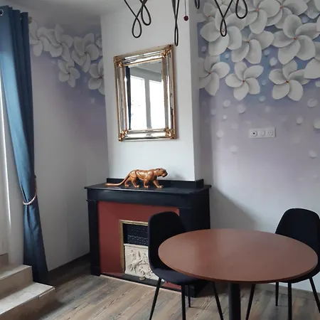 Face Cite - D'hotes - Parking & Garage Gratuit - Wi-fi Gratuit