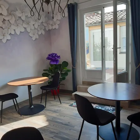 Panzió Face Cite - D'hotes - Parking & Garage Gratuit - Wi-fi Gratuit Carcassone