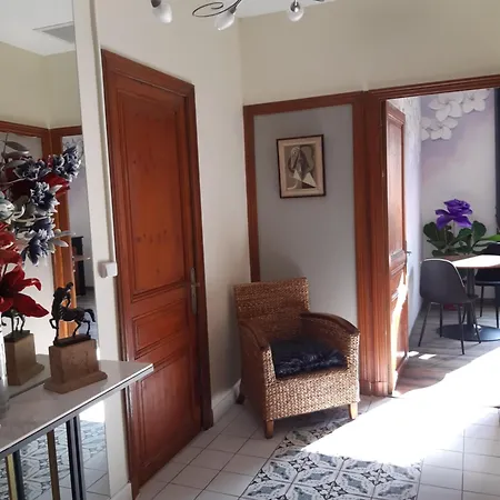 Face Cite - D'hotes - Parking & Garage Gratuit - Wi-fi Gratuit Panzió 4*