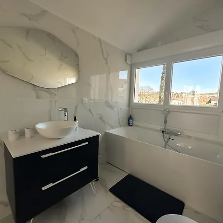 Face Cite - D'hotes - Parking & Garage Gratuit - Wi-fi Gratuit Panzió 4*