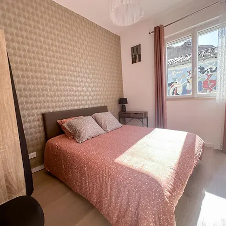 Panzió Face Cite - D'hotes - Parking & Garage Gratuit - Wi-fi Gratuit Carcassone